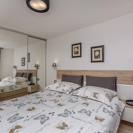 Luxury Apartments Sonja Poreč Dış mekan fotoğraf